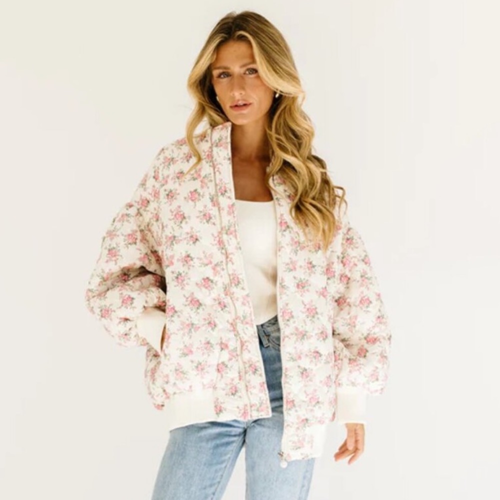 MABLE MALLORY OVERSIZED
BOMBER JACKET - Picture 14 of 16